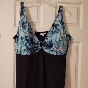 Avenue Swimdress Size 26